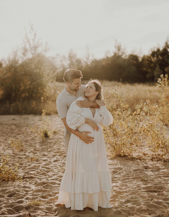 Babybauch_Babyfotograf_Babyfotos_Newborn_Familie_Schwangerschaft_Neustadt_am_Ruebenberge_NEUSTADT-1