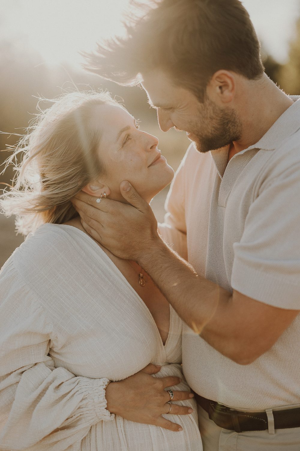 Babybauch_Babyfotograf_Babyfotos_Newborn_Familie_Schwangerschaft_Neustadt_am_Ruebenberge_NEUSTADT-12