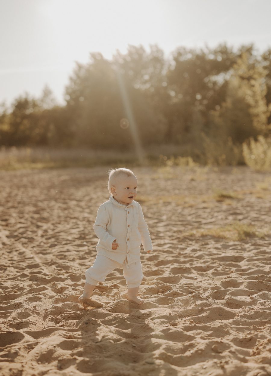 Babybauch_Babyfotograf_Babyfotos_Newborn_Familie_Schwangerschaft_Neustadt_am_Ruebenberge_NEUSTADT-13