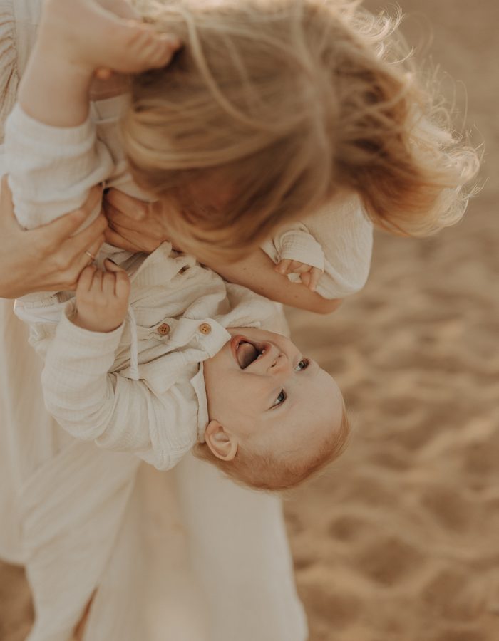 Babybauch_Babyfotograf_Babyfotos_Newborn_Familie_Schwangerschaft_Neustadt_am_Ruebenberge_NEUSTADT-3