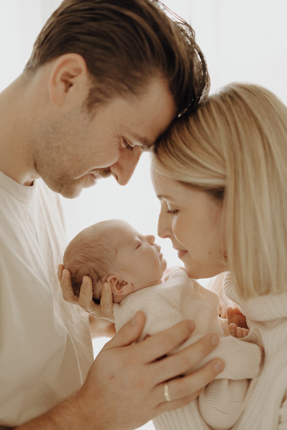 Babyfotograf Wunstorf Fotografin WUNSTORF_Familie Preise Familienfotoshooting Wunstorf Babyfotos Babybauchbilder Pakete Fotoshooting_Babybilder.-78