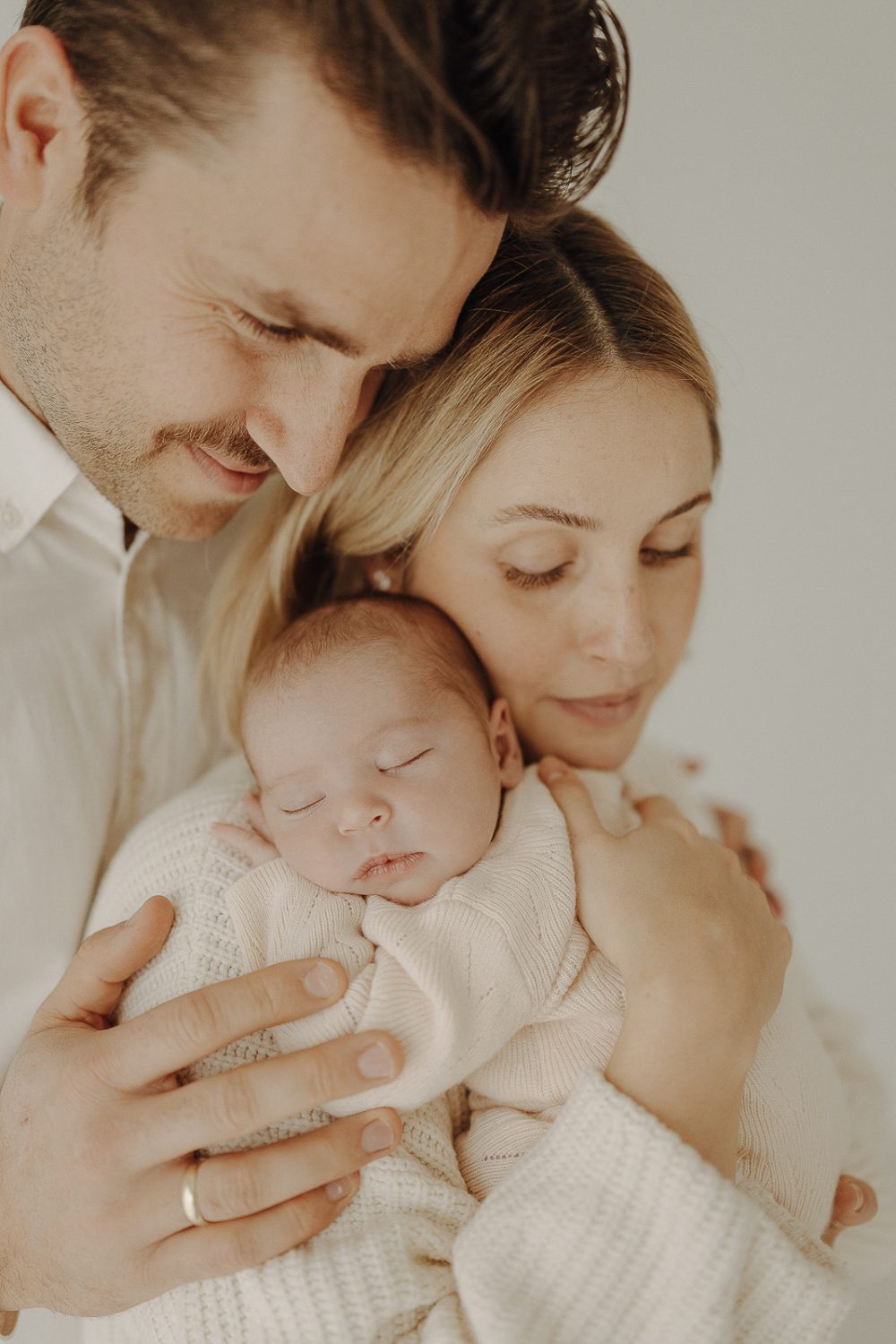 Babyfotograf Wunstorf Fotografin WUNSTORF_Familie Preise Familienfotoshooting Wunstorf Babyfotos Babybauchbilder Pakete Fotoshooting_Babybilder.-88