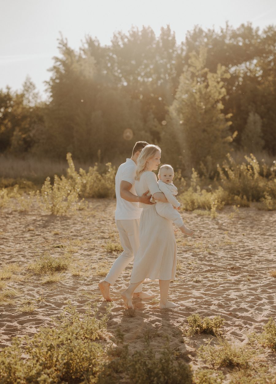 Babyfotograf_Wunstorf Fotografin WUNSTORF_Familie Preise Familienfotoshooting Wunstorf Babyfotos Babybauchbilder Pakete Fotoshooting_Babybilder.-1