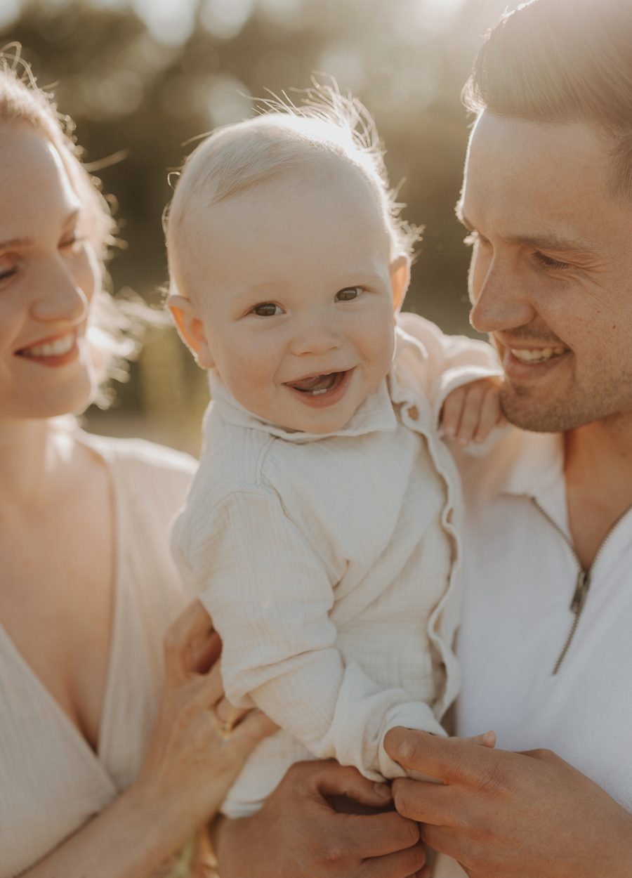 Babyfotograf_Wunstorf Fotografin WUNSTORF_Familie Preise Familienfotoshooting Wunstorf Babyfotos Babybauchbilder Pakete Fotoshooting_Babybilder.-10