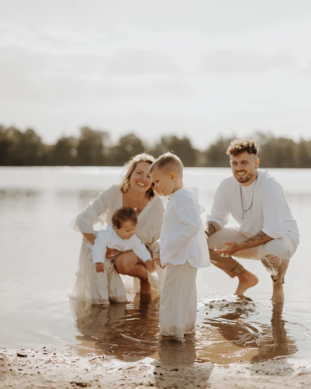 Time flies, make sure it’s captured well 🤍

#familienfotografie #familienfotograf #familienfotoshooting #familienfoto #familienfotografhannover #familienshooting