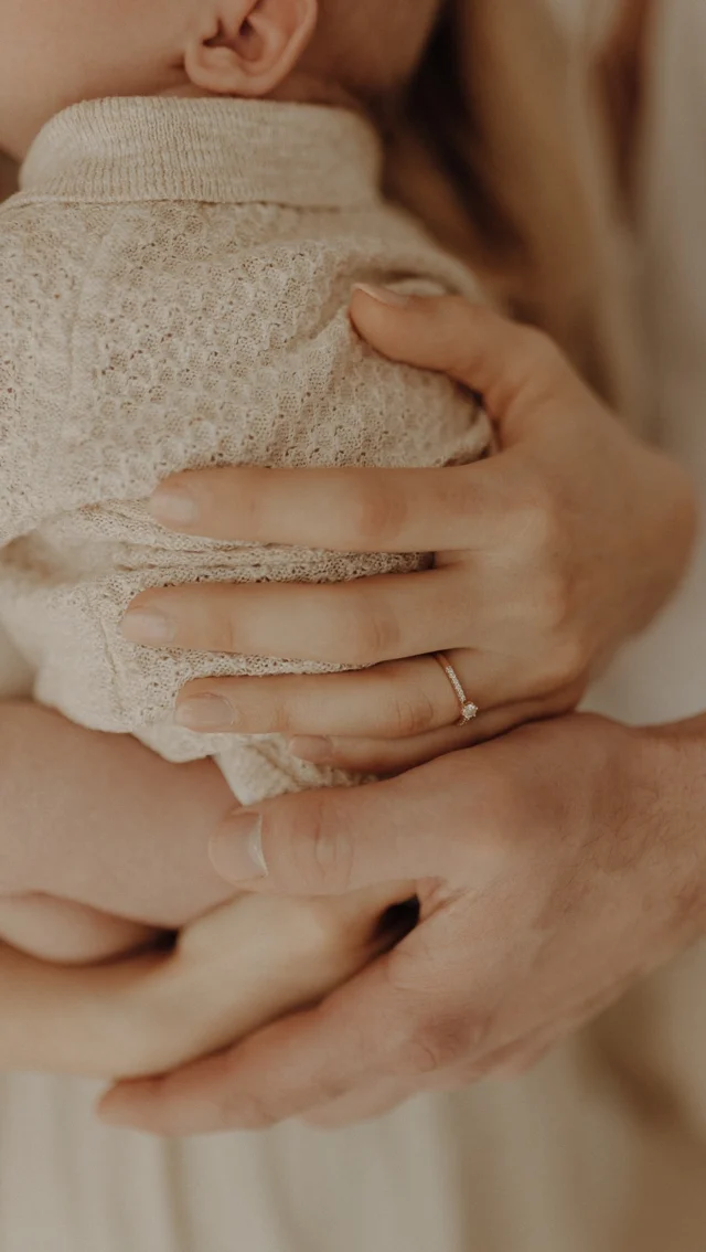 Was ist wenn es schön wird? 

#neugeborenes #neugeborenenshooting #familienfotografie #baby #babyfotografie #babyfotografhannover #babyshooting #babyfotoshooting #baby 

FOTOSHOOTING 
BABY
BABYFOTOGRAF
FAMILIE